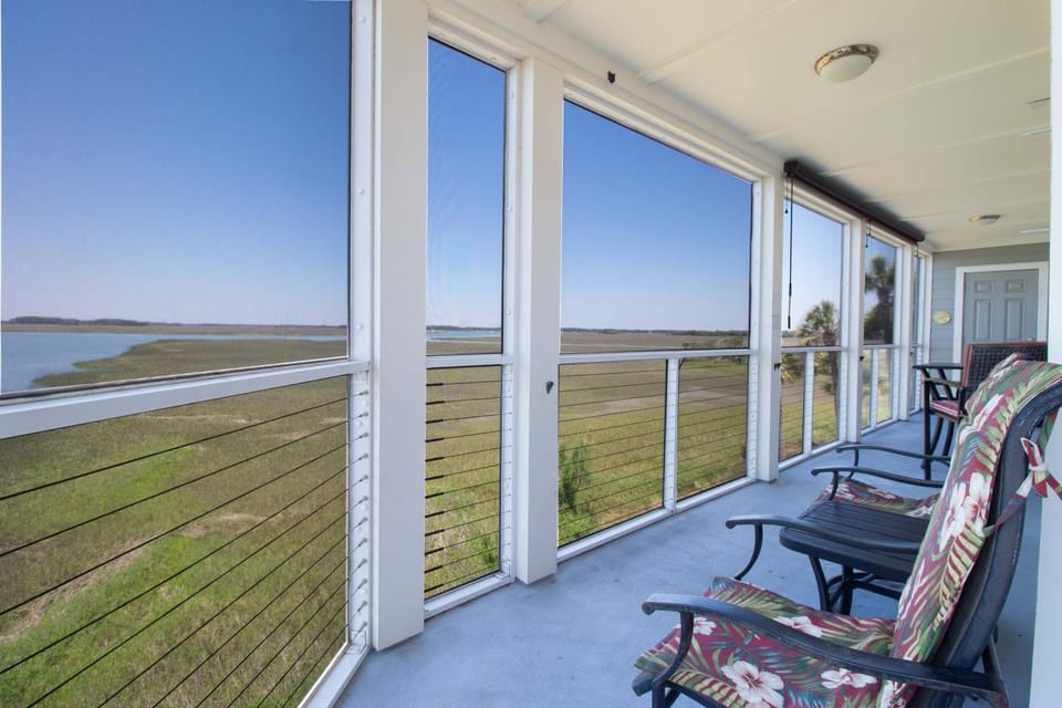 Sunset Corner Apartment in Folly Beach