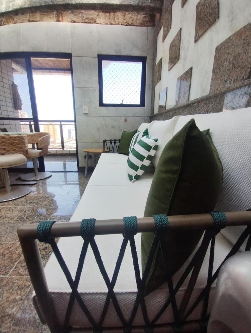 Cobertura para 12 pessoas com piscina privativa a 100m mar Apartment in State of São Paulo