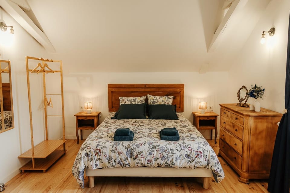 Night, Photo of the whole room, Bedroom