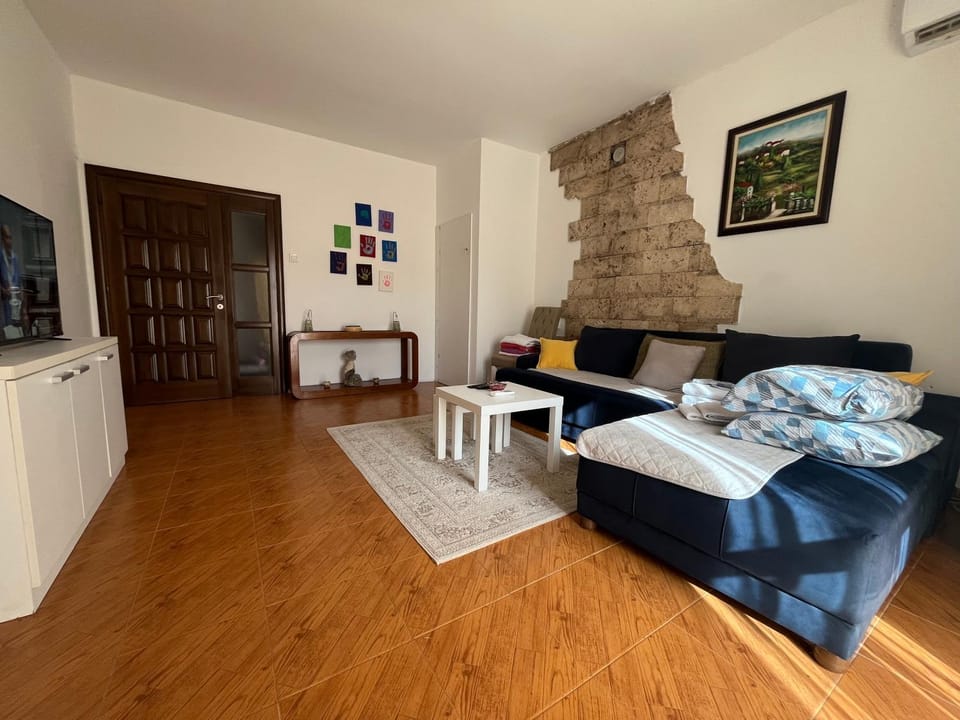 Boka Garden Retreat - Private Pool & Large Garden Near Kotor and Tivat House in Kotor Municipality