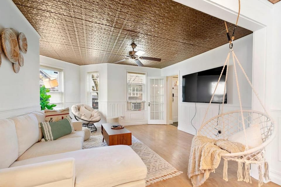 Cozy Stylish 4br3ba 3mins to Somerville Subway Apartment in Somerville