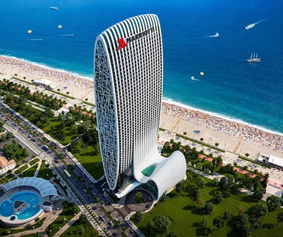 Property building, Nearby landmark, Day, Natural landscape, Bird's eye view, Beach, City view, Pool view, Sea view, Swimming pool