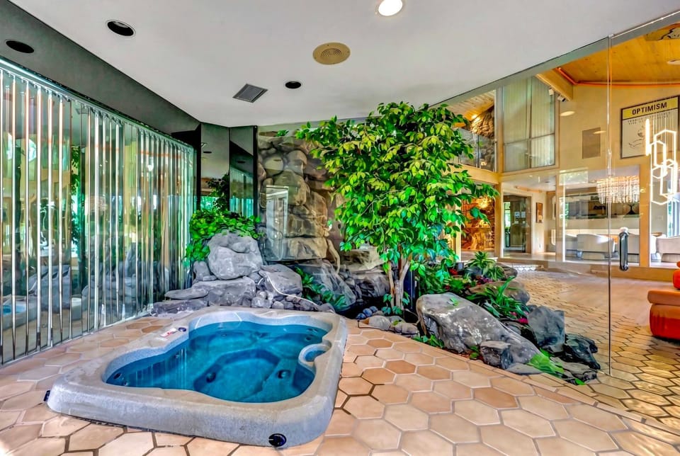 Hot Tub