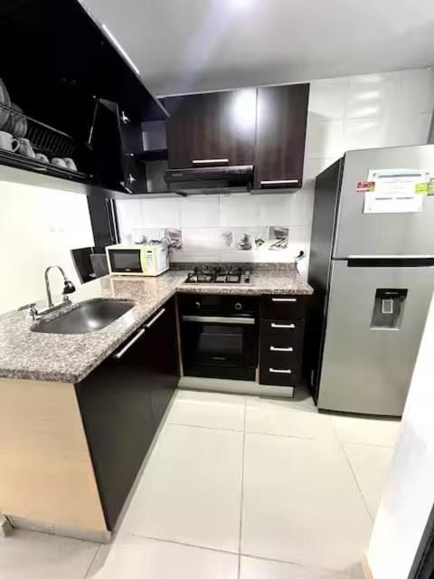 Comodo Apto de 3 Hab - Piscina y Balcón Privado Apartment in Floridablanca
