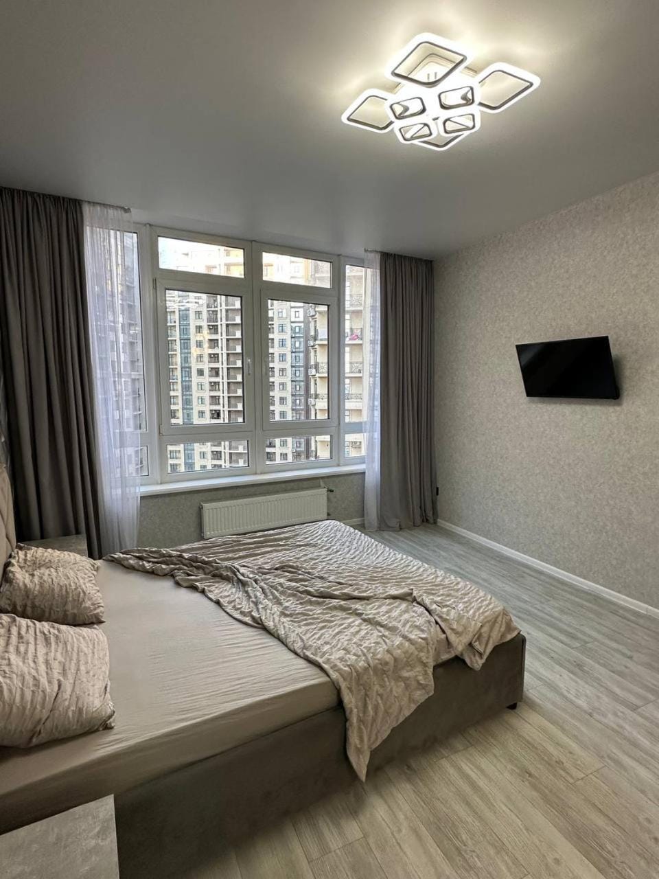 EM Apartment 36 жемчужина 18 этаж Apartment in Odessa