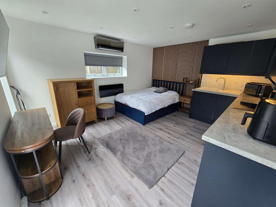 Kitchen or kitchenette, Living room, Bedroom