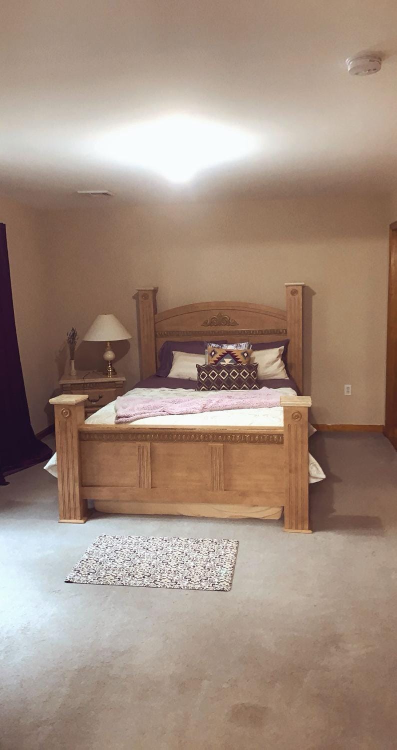 Spacious 3BR Apartment Near Newark Airport and NYC Apartment in Newark