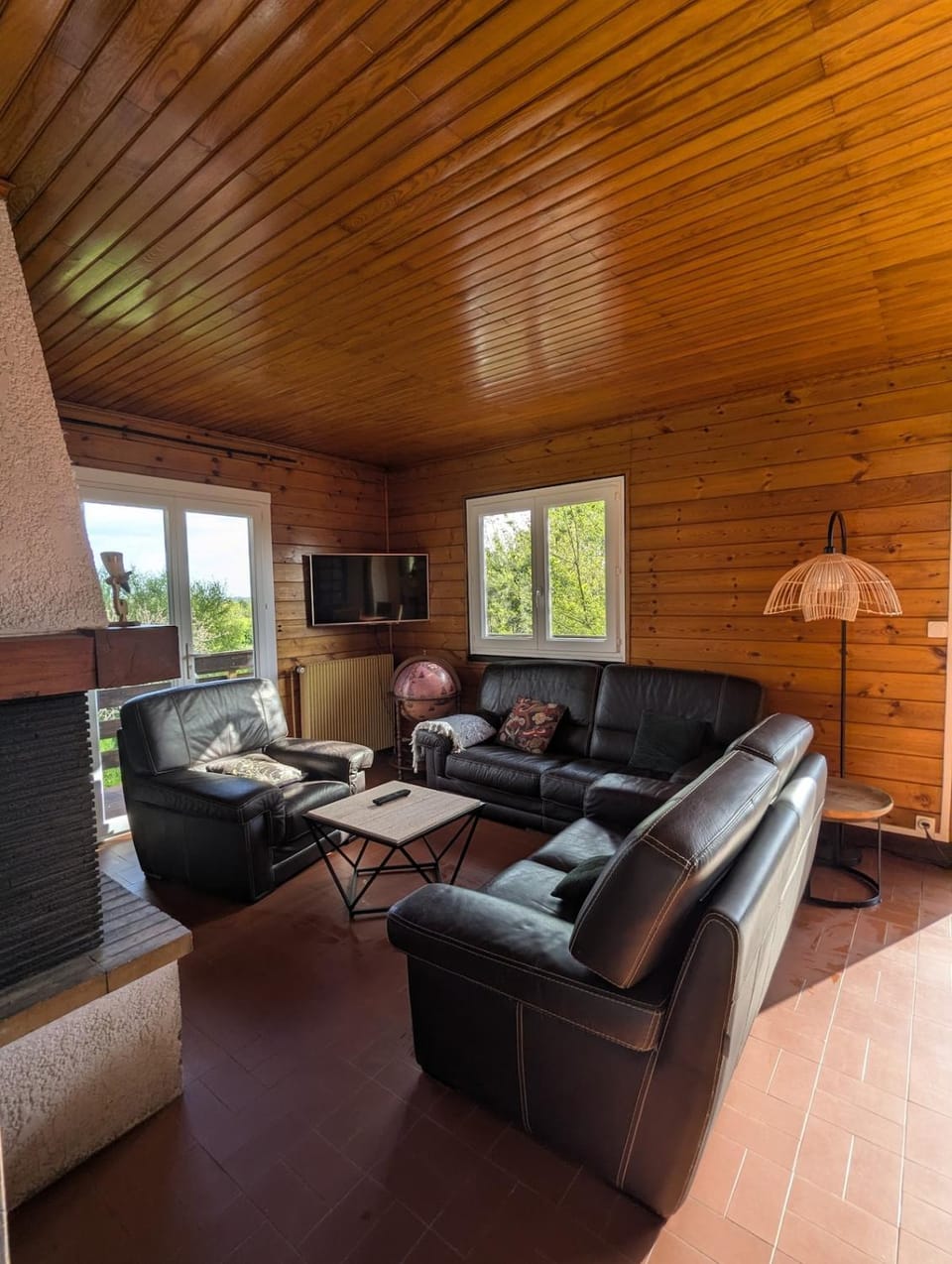 Chalet au bord des vignes - 14 pers House in Nouvelle-Aquitaine