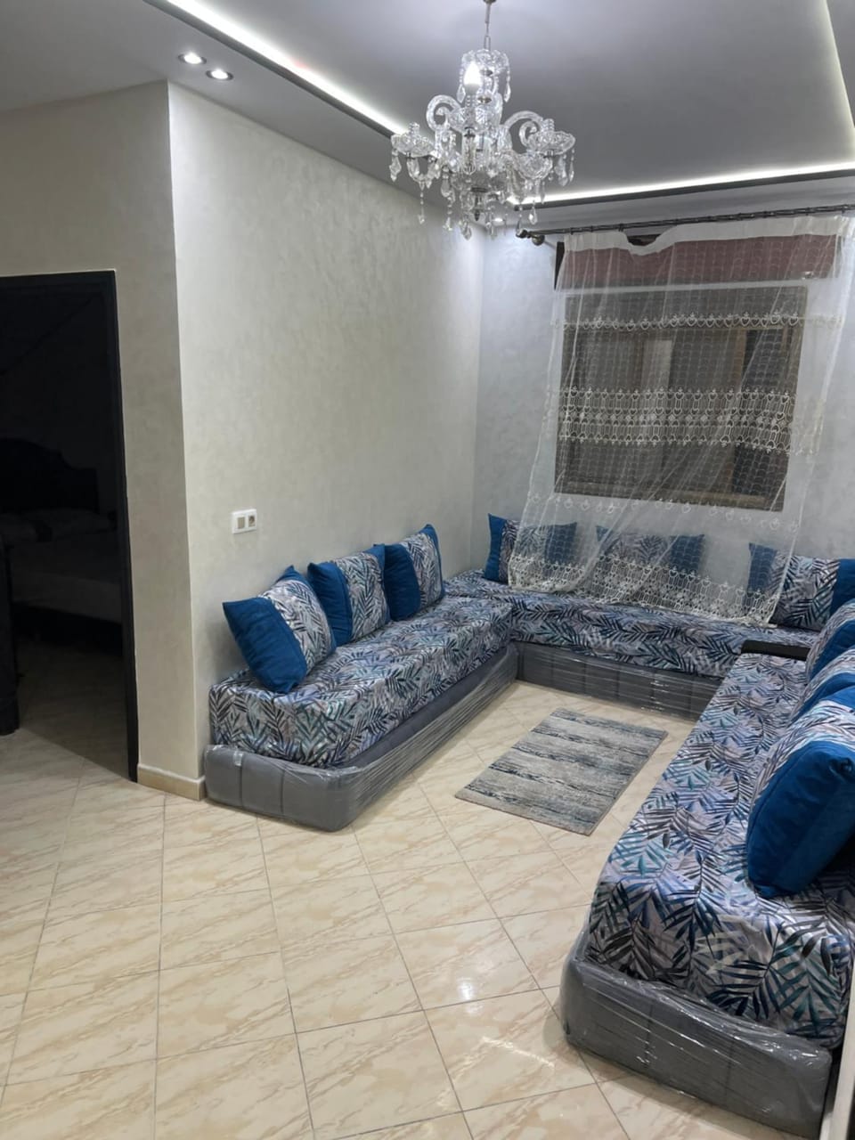 Spacious 2BR Apartment with 4 Beds & Moroccan Salon Apartment in Tangier-Tétouan-Al Hoceima