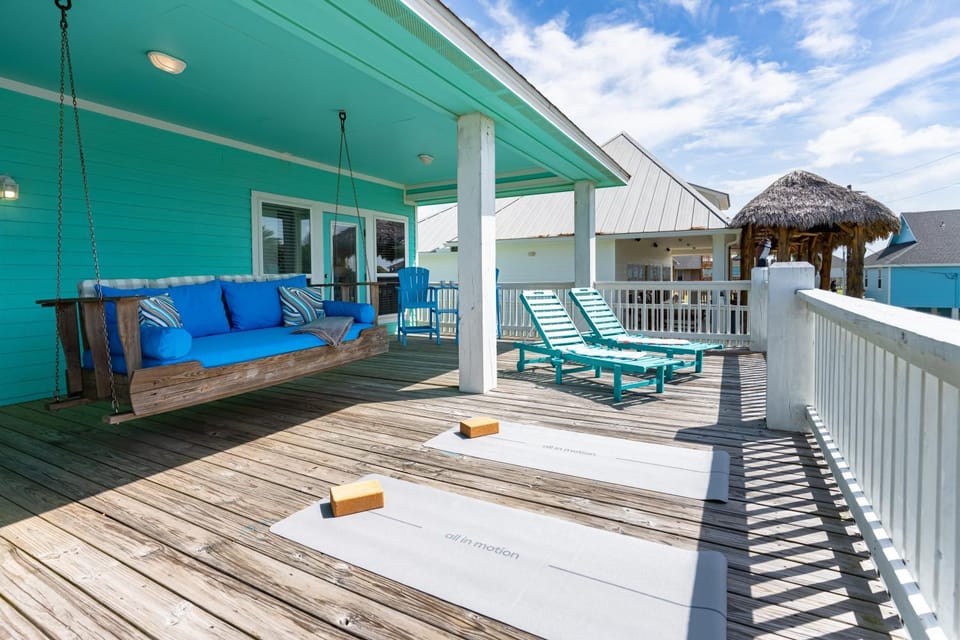 View (from property/room), Balcony/Terrace, Seating area, sunbed