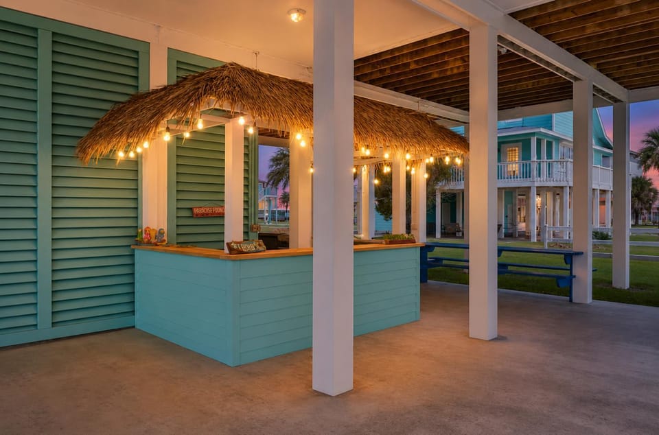 Patio, Night, Lounge or bar, Seating area, Drinks