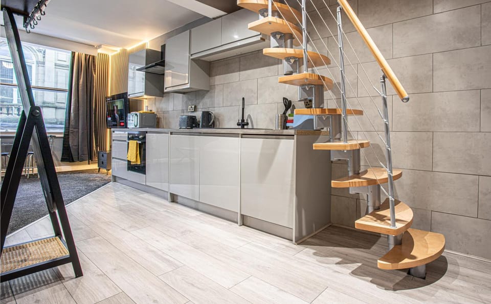 The Piece Hall Harmony Designer Studio - Superking Apartment in Calderdale