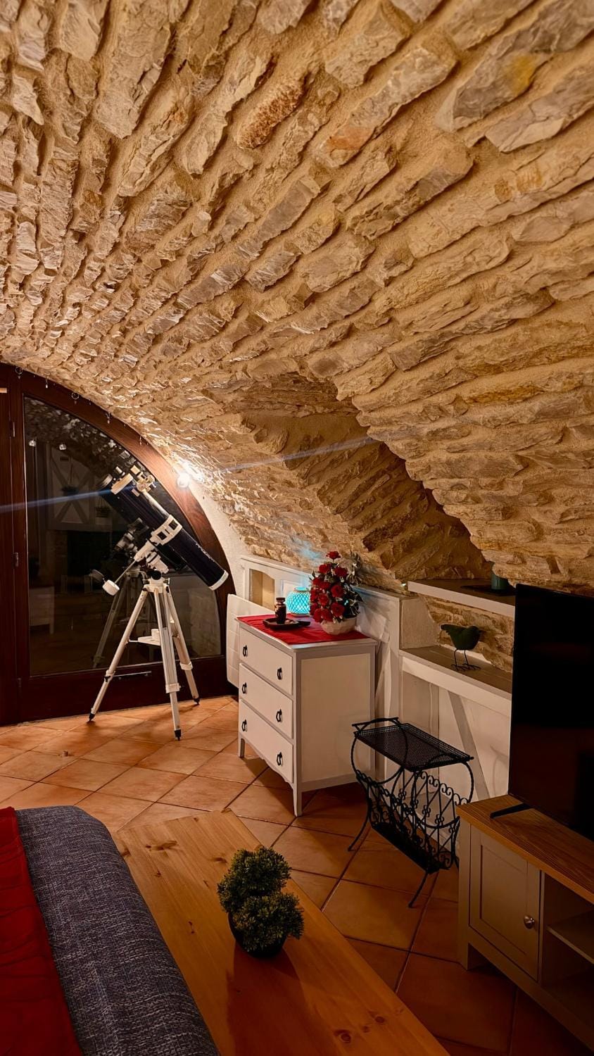 "La Voute" - Netflix WiFi - Cheminée & Jardin - Séjour en Lozère House in Occitanie