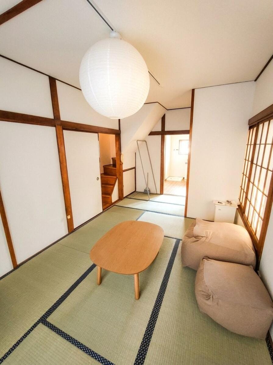 Living room, Photo of the whole room