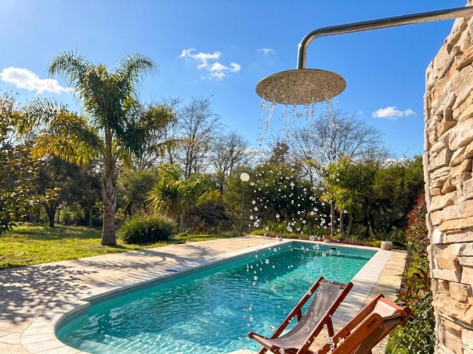 Residencia de lujo con piscina, parrilla, Pool y metegol House in Gualeguaychú