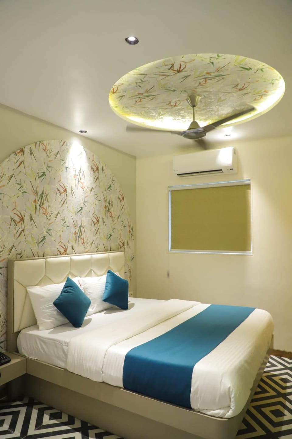 Ashray Guest House Hotel in Maharashtra
