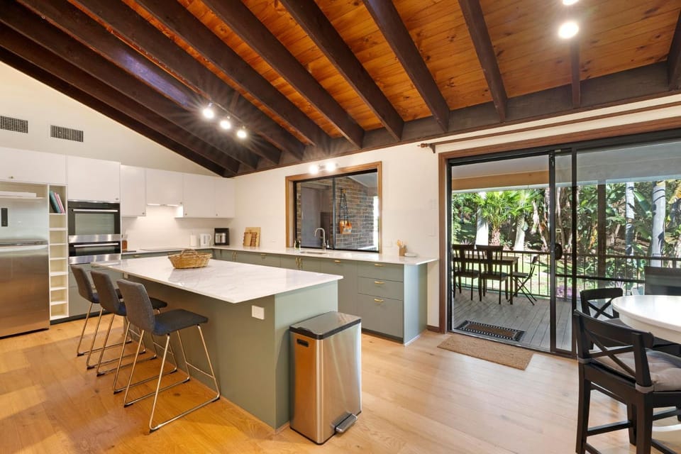 Kookaburra Retreat House in Berkeley Vale