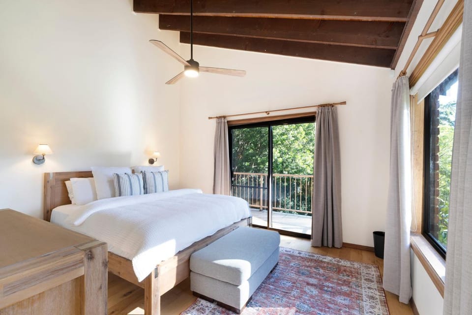 Kookaburra Retreat House in Berkeley Vale