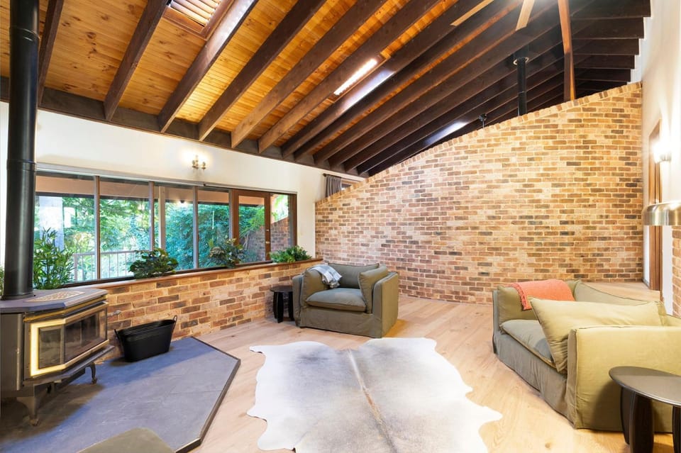 Kookaburra Retreat House in Berkeley Vale