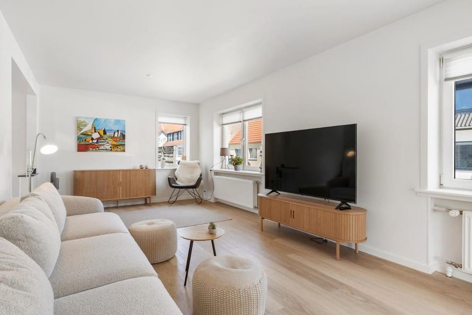 Newly renovated house close to the ferry, downtown, and the beach Villa in Frederikshavn