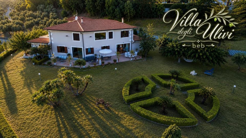 Property building, Natural landscape, Garden, Garden view