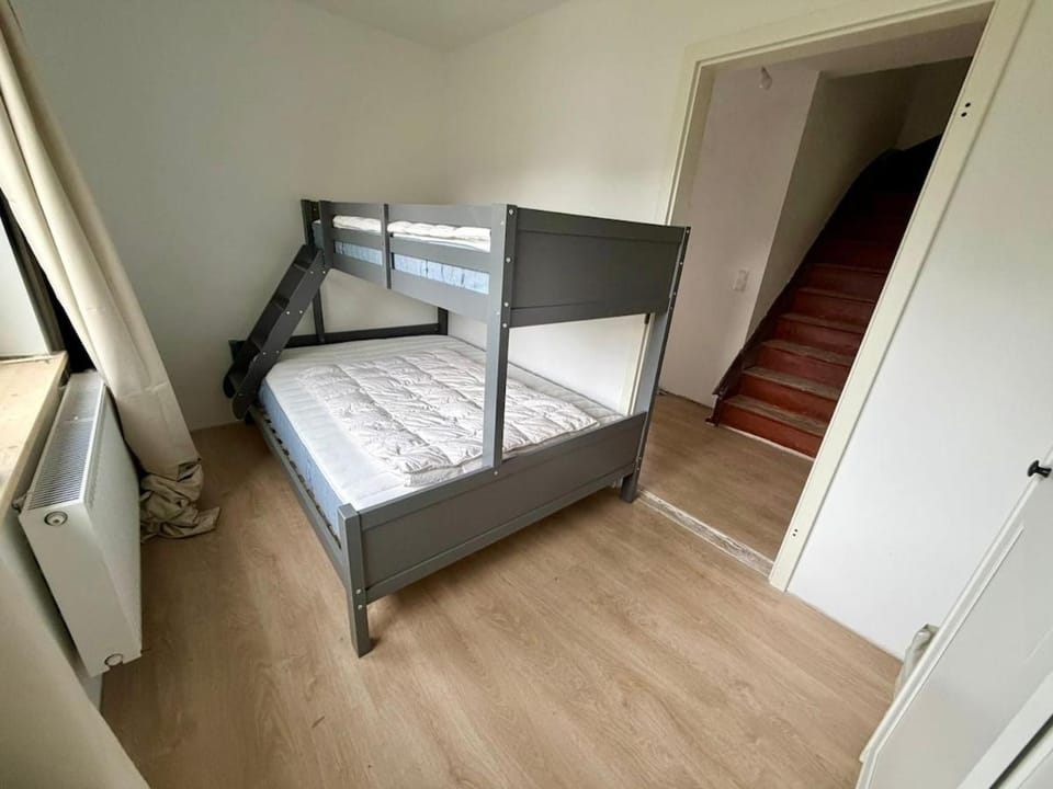 Photo of the whole room, Bedroom, bunk bed