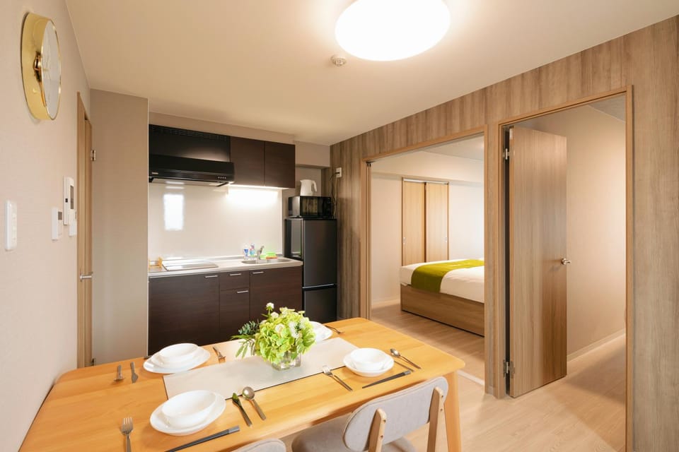Bed, Kitchen or kitchenette, Living room, Photo of the whole room, Seating area, Dining area, Bedroom, wardrobe