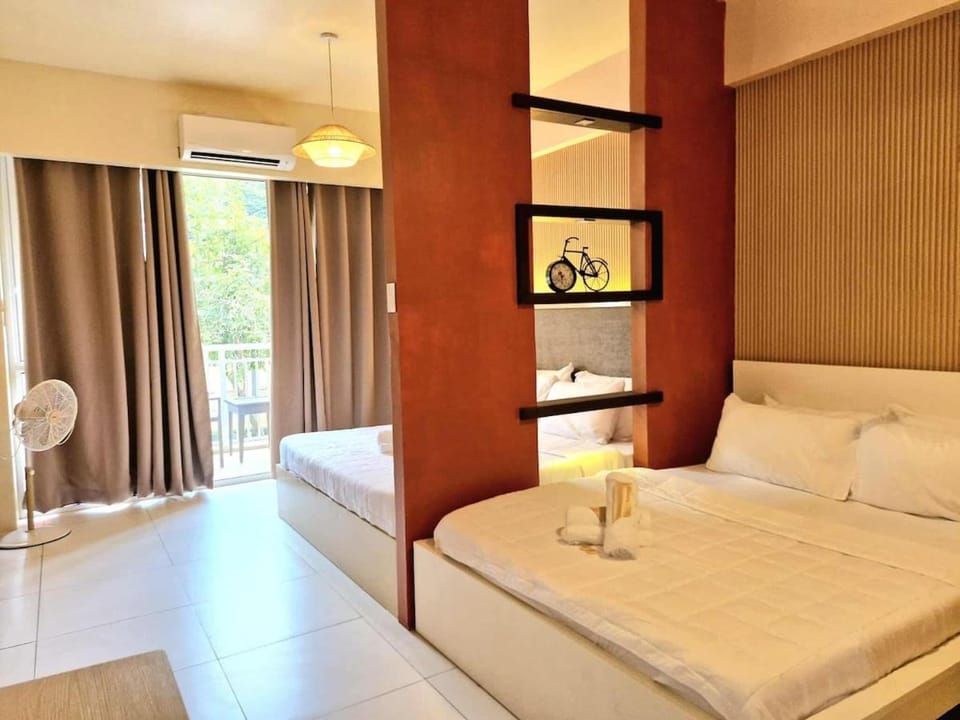 Cozy Comfy Pico De Loro 1BR Near Beach and Pool Apartment in Nasugbu