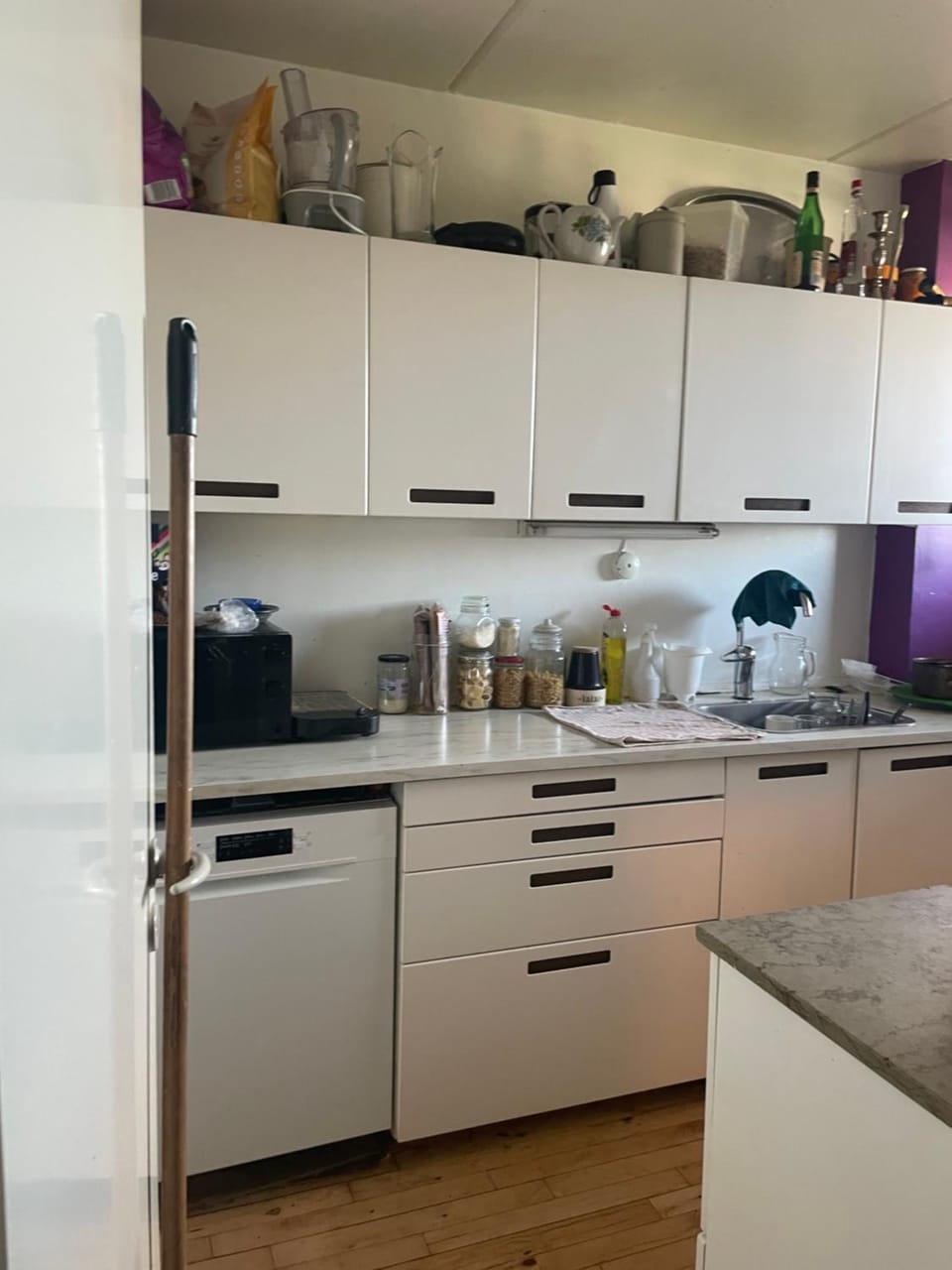 Kitchen or kitchenette, Communal kitchen, kitchen