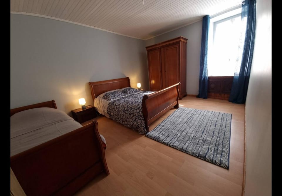 Grande Maison proche mer et sites touristiques House in Paimpol
