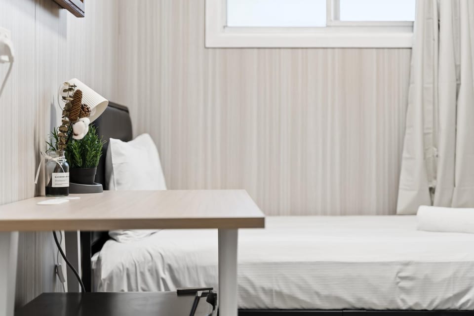Single Bed Room - Easy Commute to Hurstville Station - Shared Bathroom Bed and Breakfast in Sydney