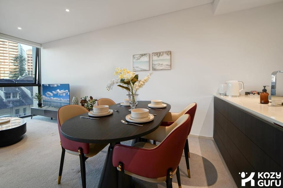 KozyGuru | Stylish 2BR Apt & Parking North Sydney Apartment in Sydney