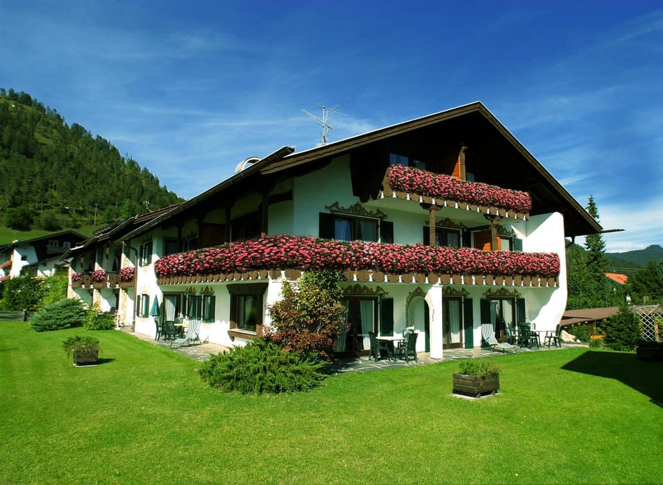 Facade/entrance, Garden