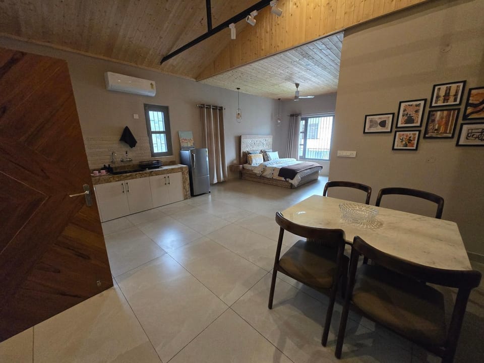 Lofted Peaks Apartment in Punjab, India