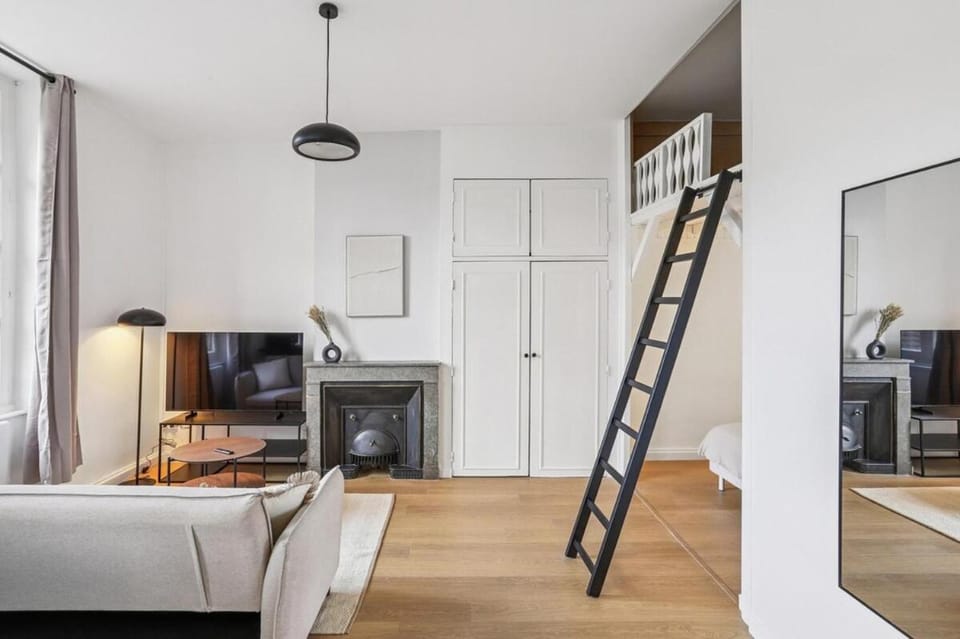 Le Cocon Perché Lyon Apartment in Villeurbanne