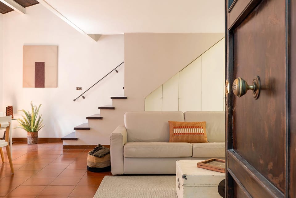 Luce in Trastevere Loft Apartment in Rome