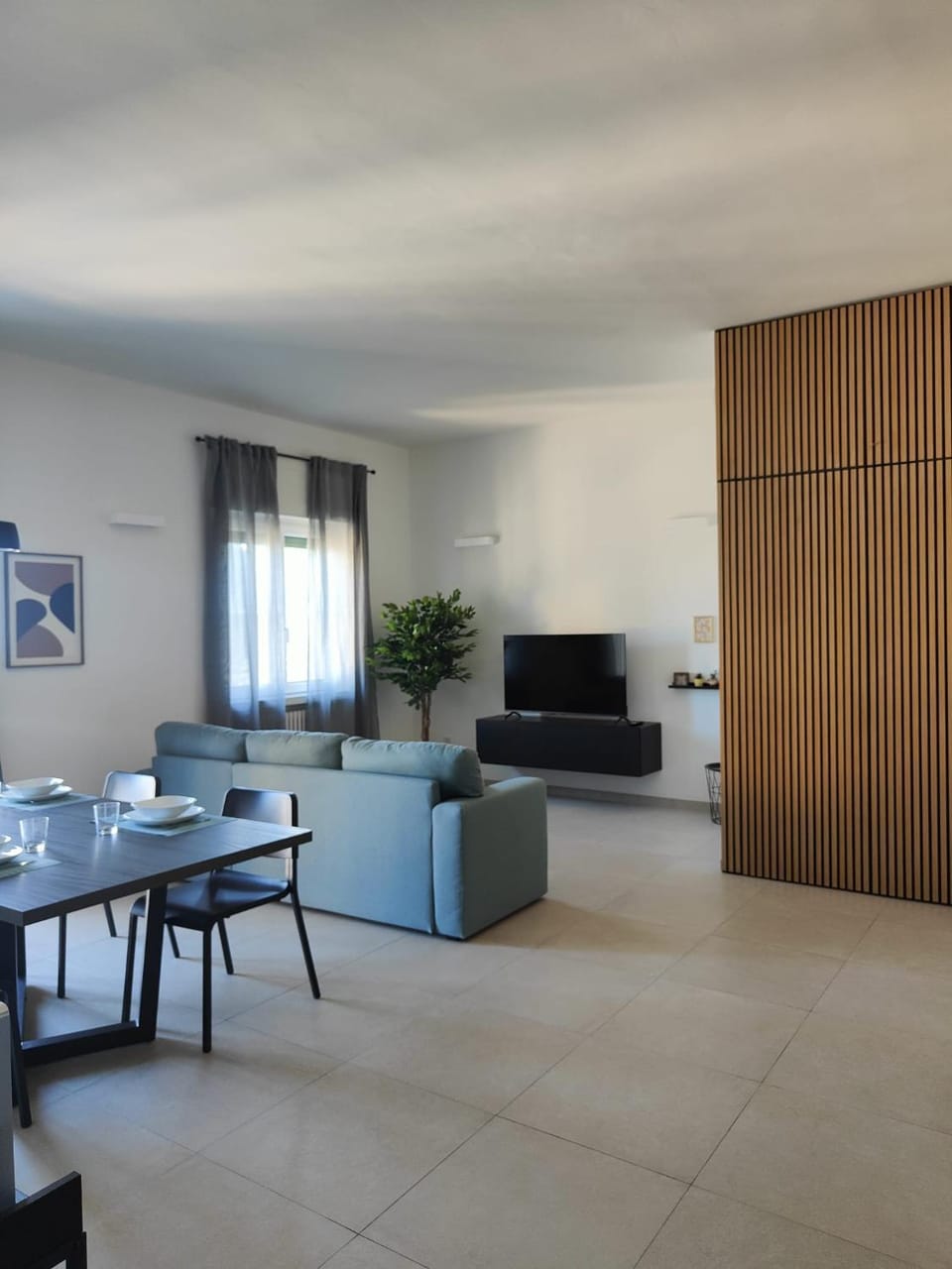 TV and multimedia, Lounge or bar, heating, internet, air conditioner