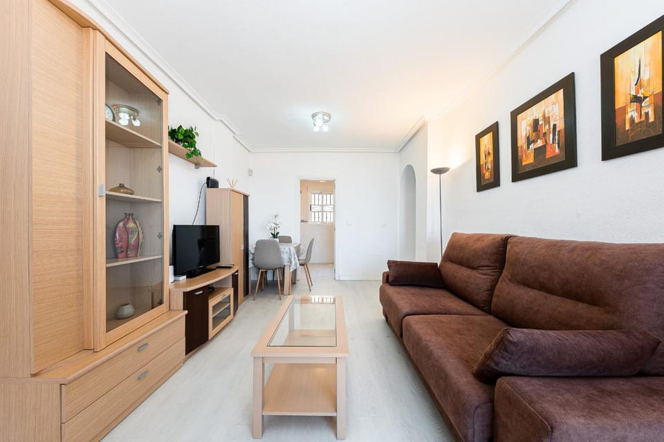 Communal lounge/ TV room, Living room