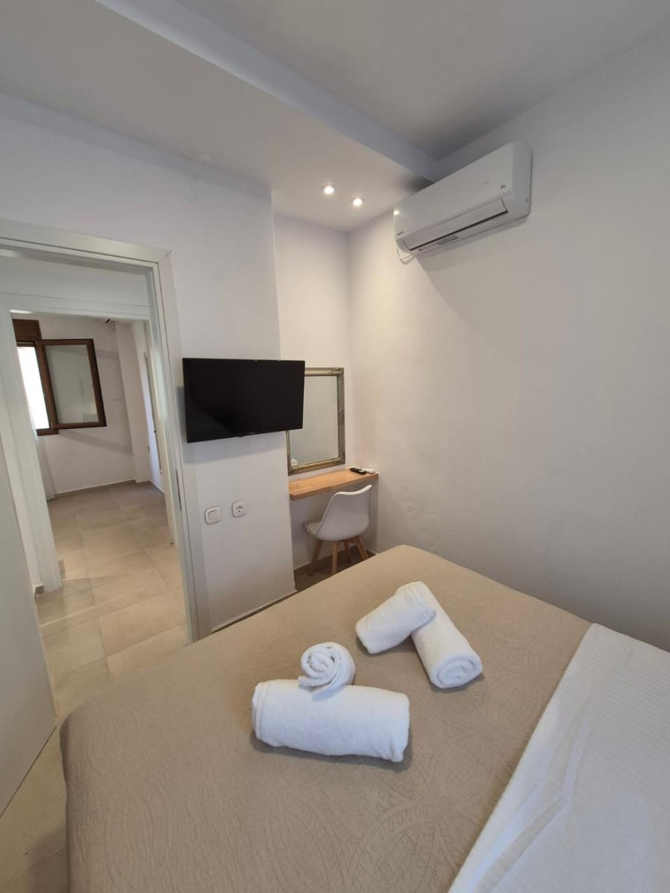 AEOLLOS Luxury APRTS Apartment in Halkidiki