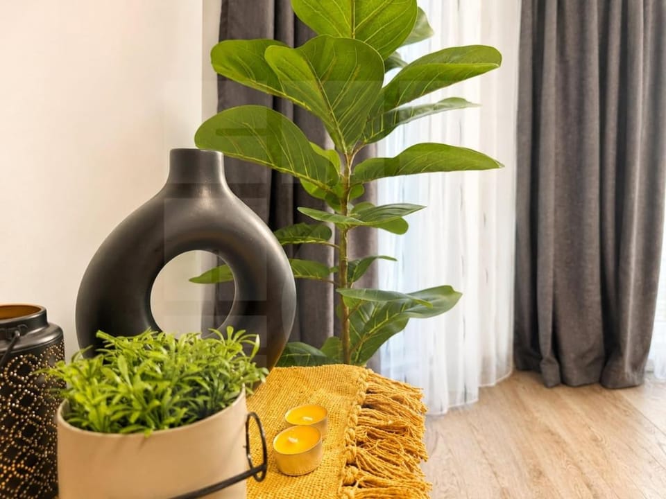 1BR Golden Urban Retreat with Parking Apartment in Varna