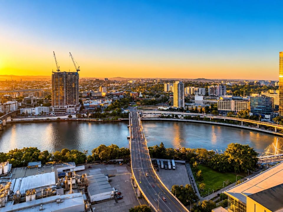 Bird's eye view, View (from property/room), City view, River view, Sunset