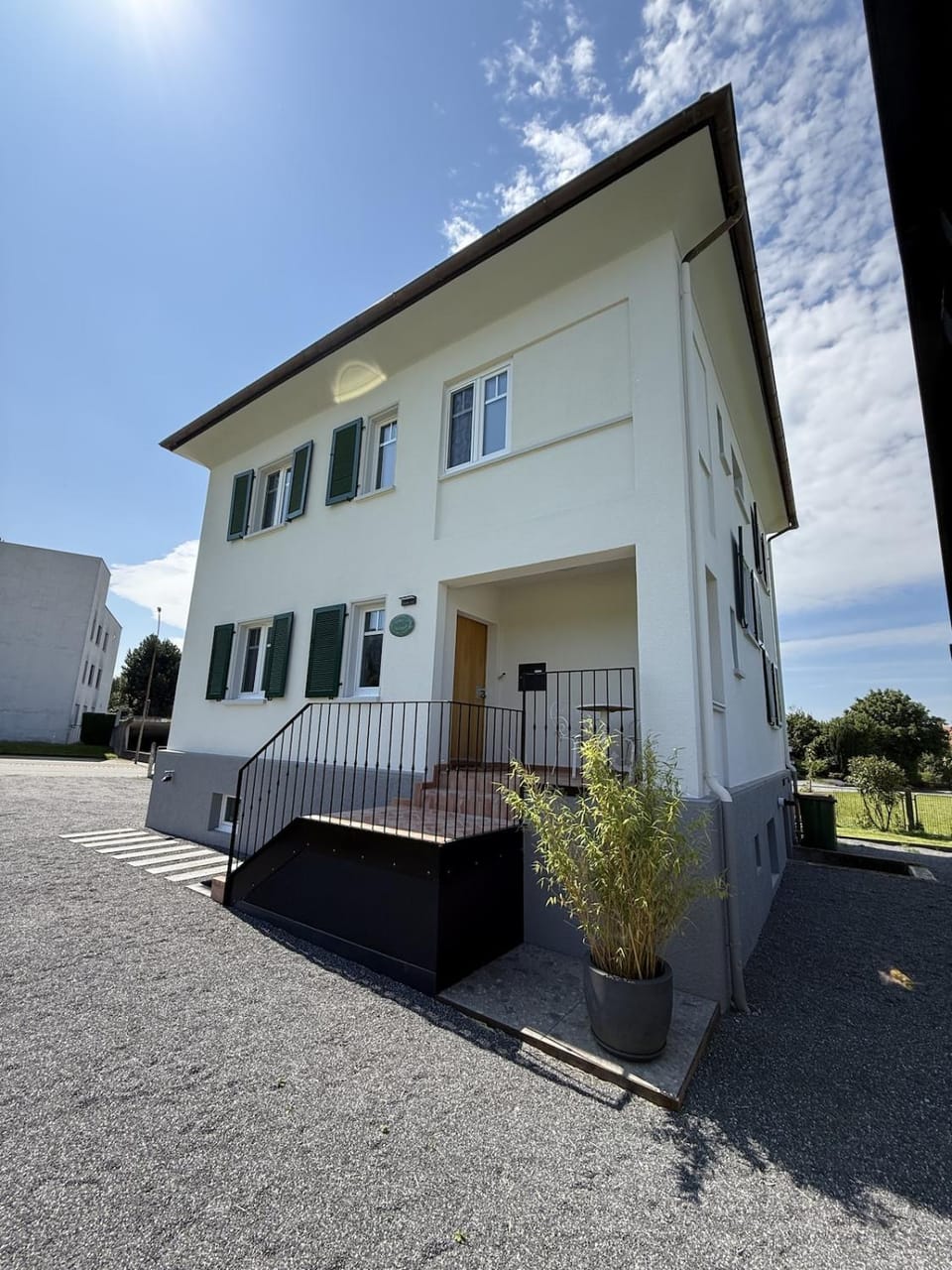 Property building, Facade/entrance