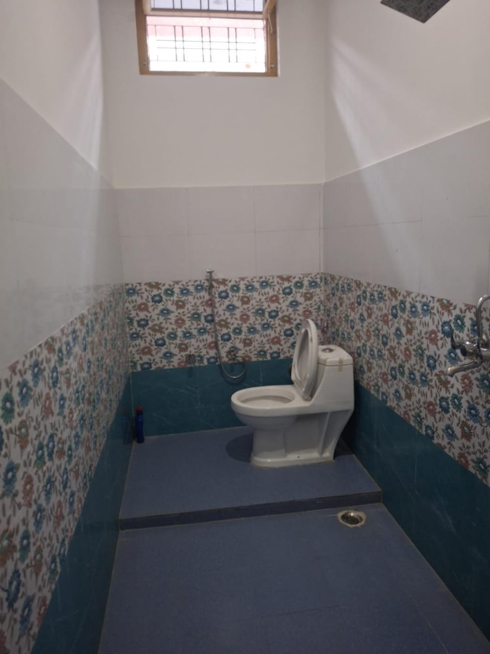 Toilet, Bathroom, heating