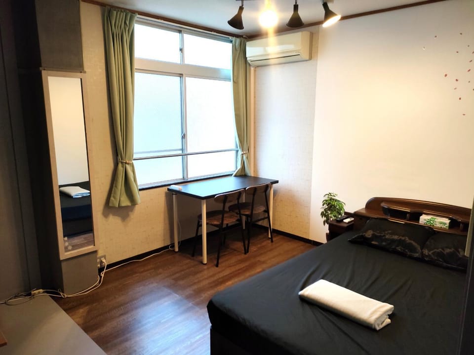 Rock Hostel Bed and Breakfast in Osaka