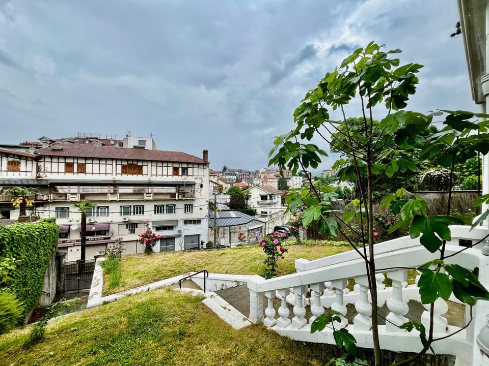 Le Grand Refuge - Chambre 12 - 4 Personnes Apartment in Lourdes