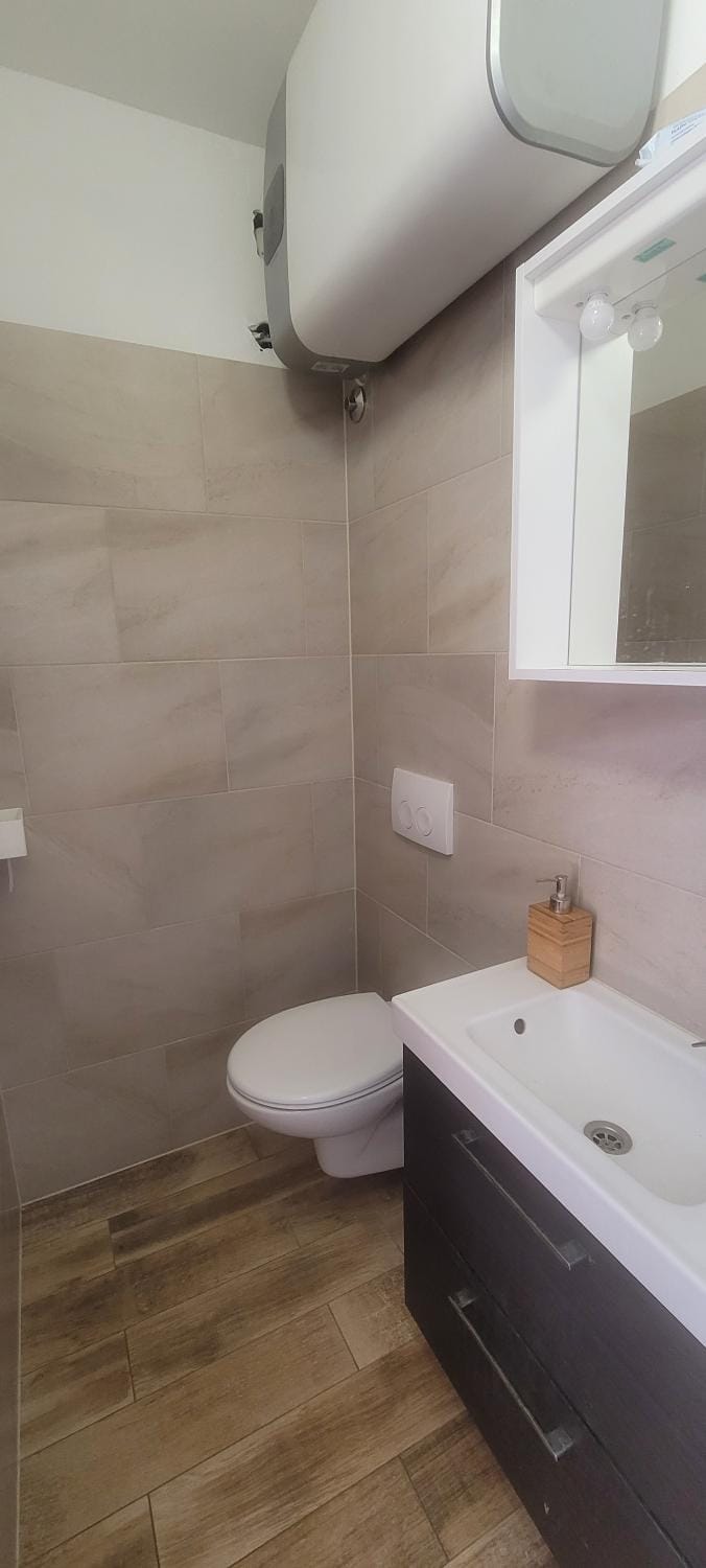Shower, Toilet, Bathroom, Public Bath
