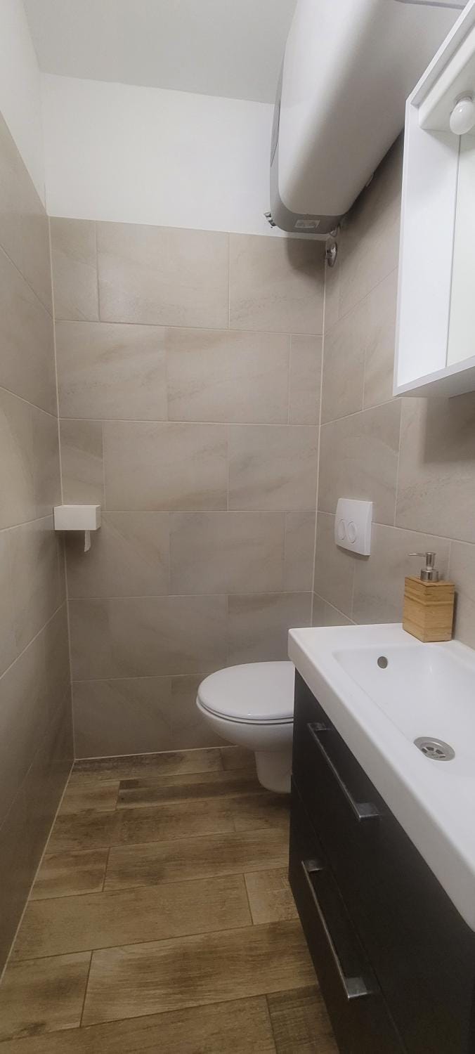 Shower, Toilet, Bathroom, Public Bath