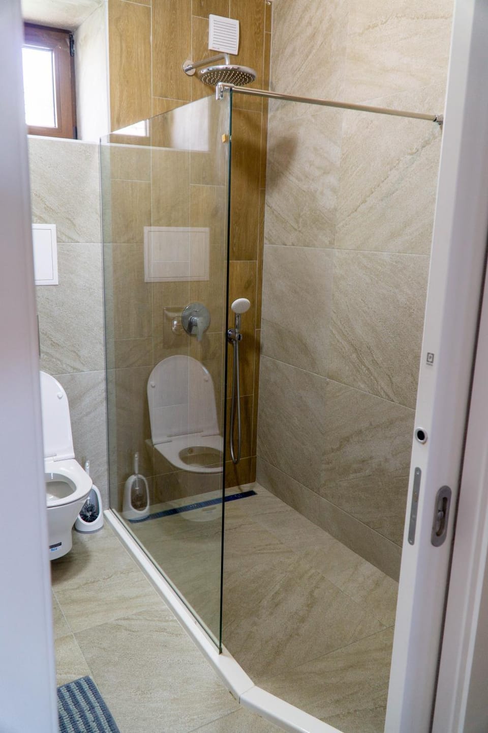 Spacious Family Apartment Near the Sea Apartment in Varna