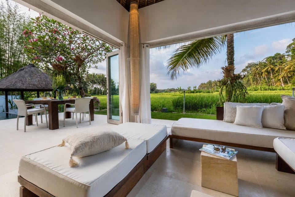 Natural landscape, View (from property/room), Living room, Dining area, Garden view