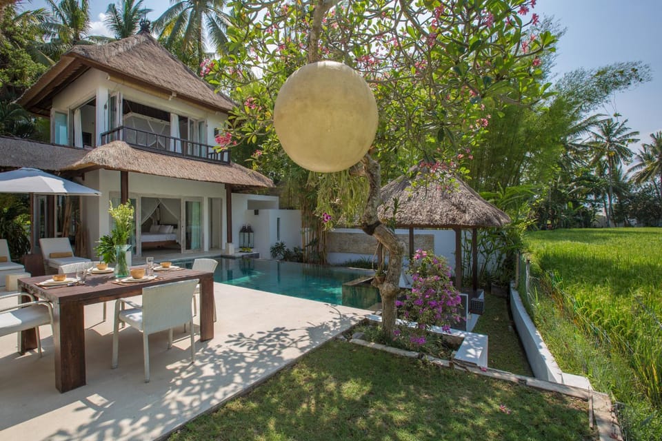 Seating area, Swimming pool